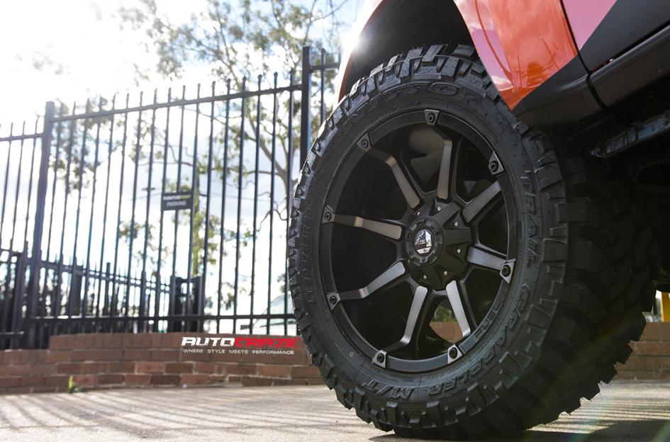 HOLDEN COLORADO COUPLER BLACK MACHINED WITH DARK TINT